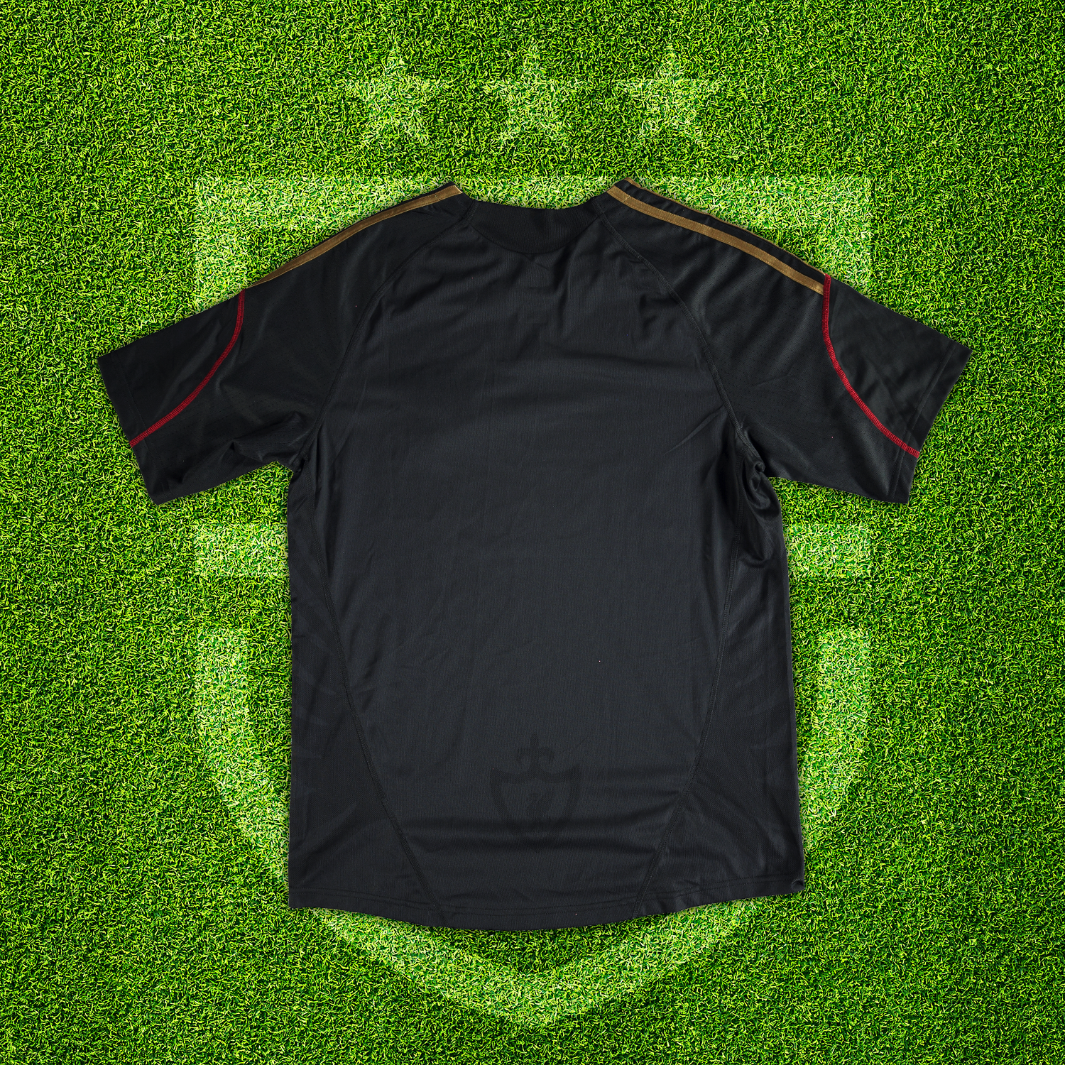 2009-10 Liverpool F.C. Away Shirt (L)