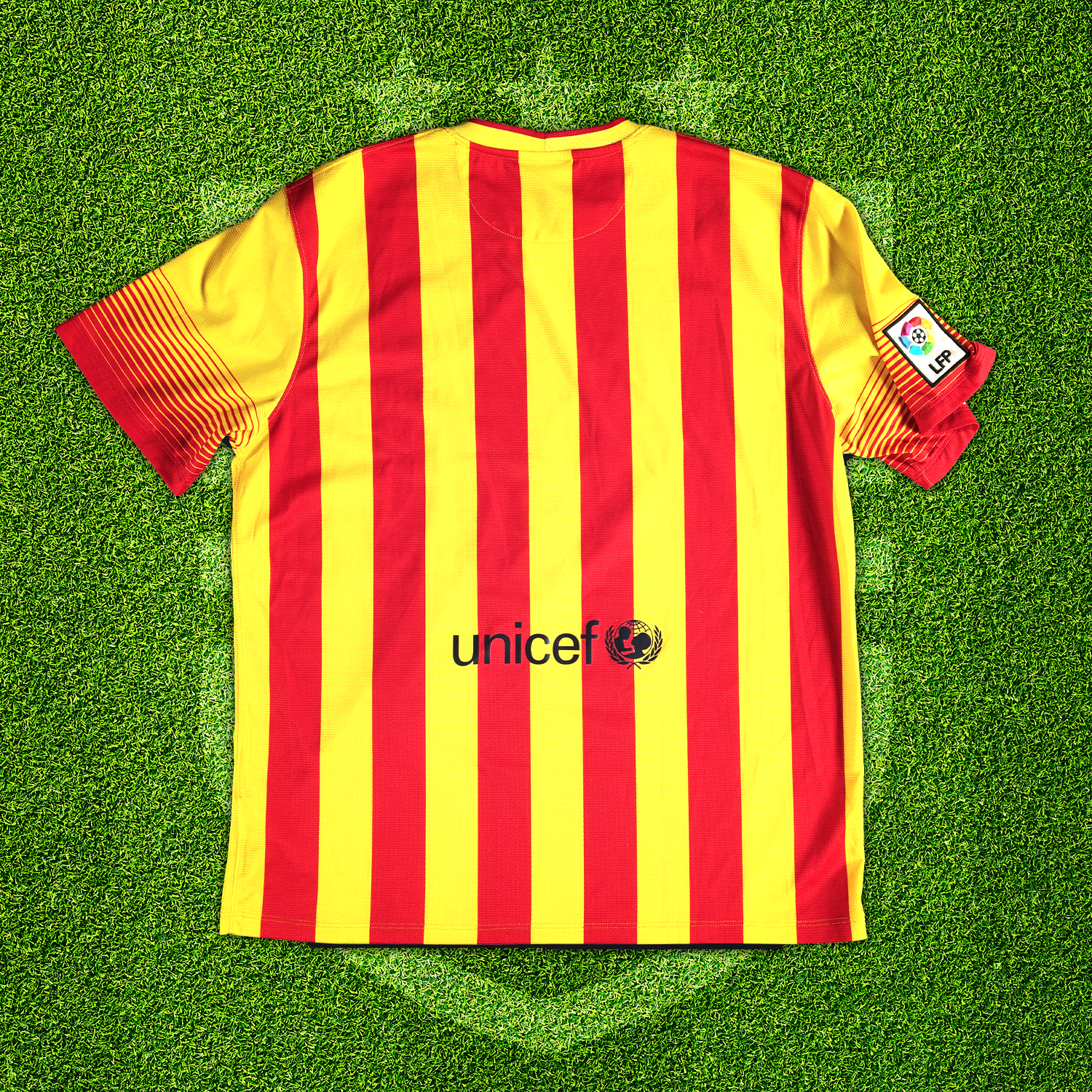 2014-15 FC Barcelona Away Shirt (XL)