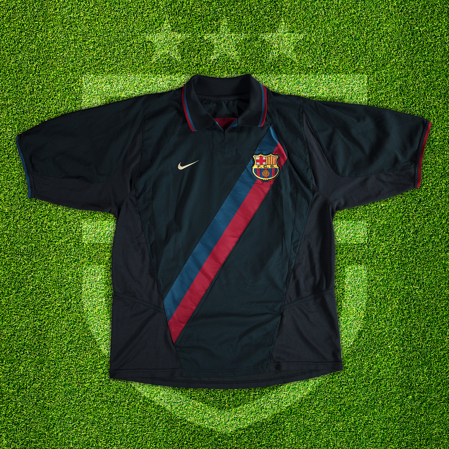 2002-03 FC Barcelona Away Shirt Ronaldinho (L)